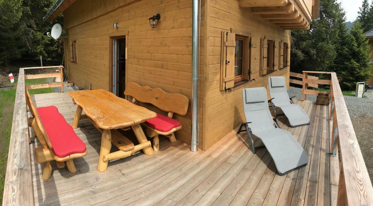 Almhaus & Almchalet Flattnitz المظهر الخارجي الصورة